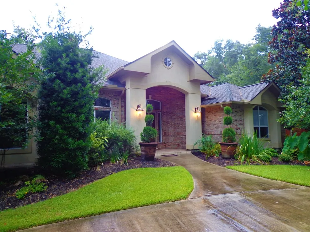 Local lawn mowing service in Magnolia, TX - Wolfe Landscape