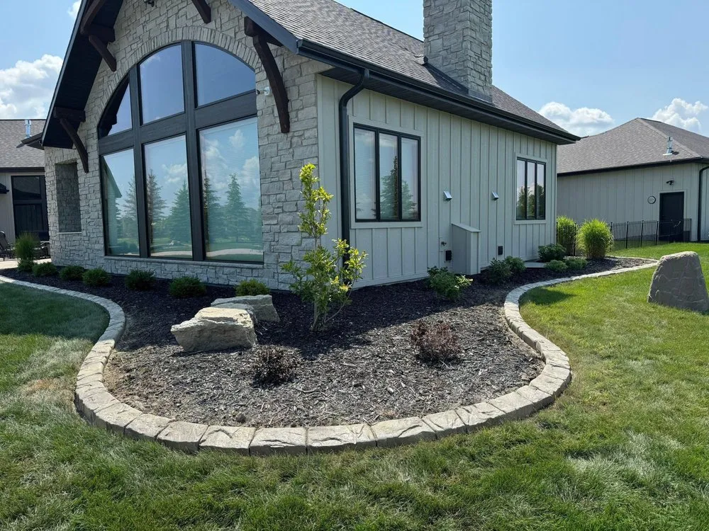 Professional lawn mowing service in Hortonville, WI - Wolfrath's Curb