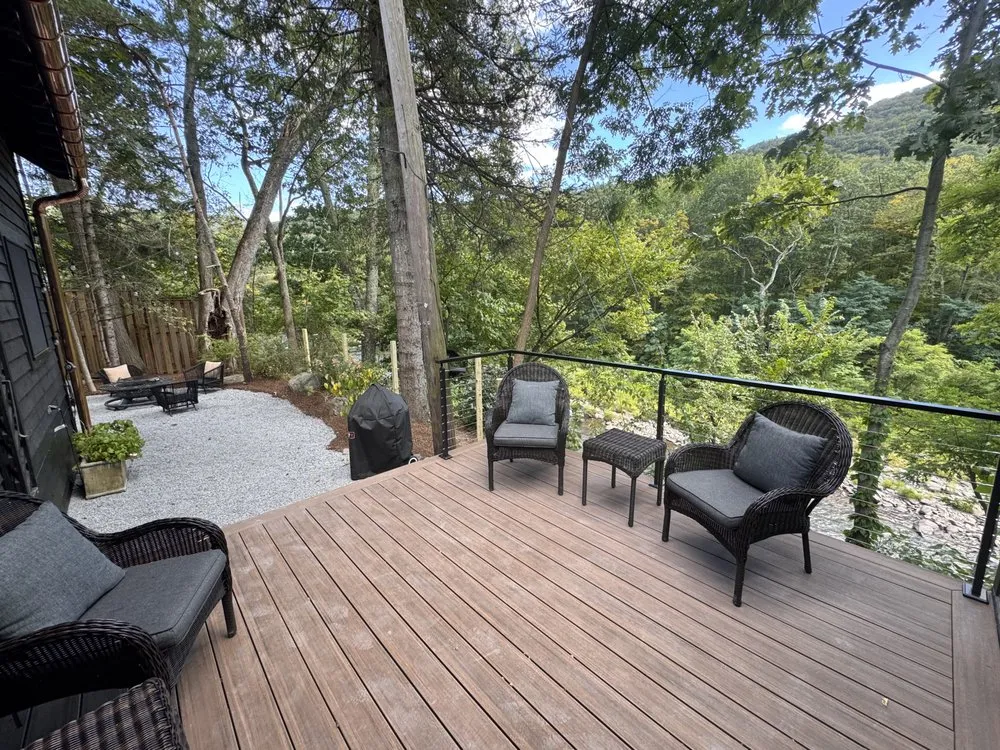 Local landscaping services in New Windsor, NY - Wolfscapes Maintenance