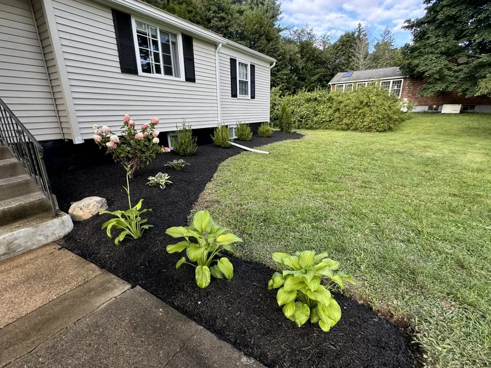 Top-rated outdoor landscaping in New Windsor, NY - Wolfscapes Maintenance