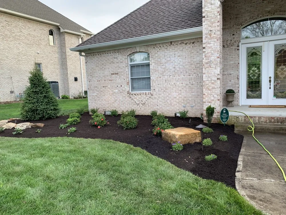 Custom landscape design for beautiful yards in Cumberland, IN by Wonder garden