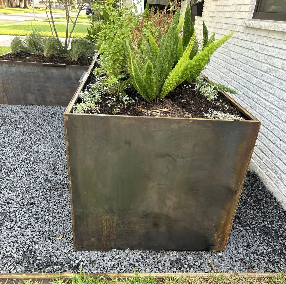 Reliable yard maintenance in Houston, TX - Wonderful Design Landscaping