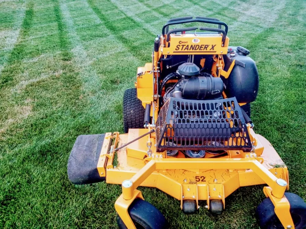 Local garden landscaping in Pleasant Hill, MO by WoobiesLawn