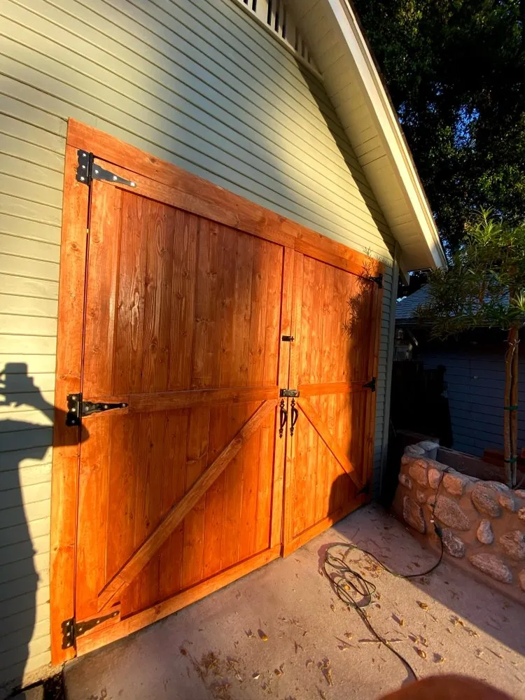 Reliable lawn mowing service with custom design across Irvine, CA - Woodbridge Construction