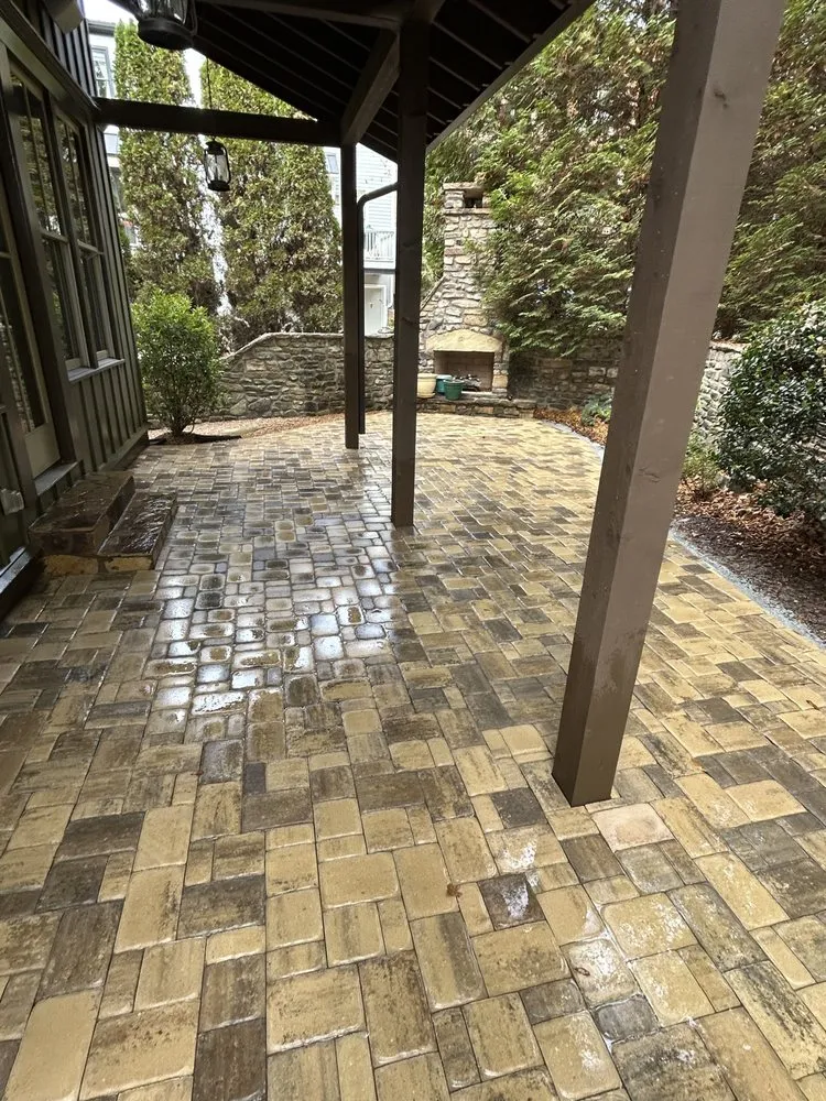 Expert landscaping services in Sandy Springs, GA by Woodburn Landscapes