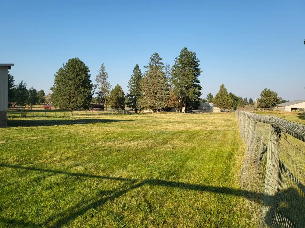 Local lawn care service in Bend, OR by Woodbyrne All Seasons Groundskeeping