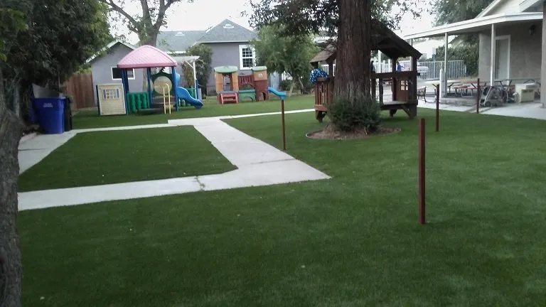 Trusted outdoor landscaping in Woodland Hills, CA - Woodland Hills Artificial Grass