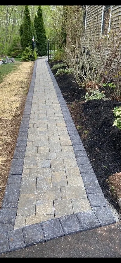 Local lawn mowing service experts serving Marlborough, CT - Woodland Landscaping