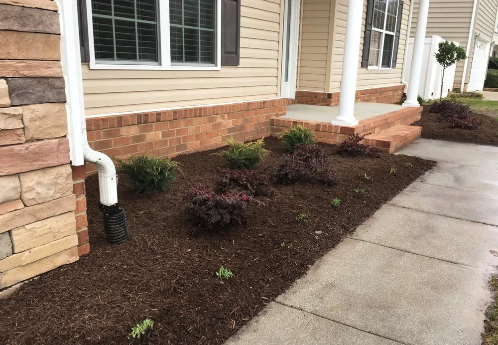 Local lawn mowing service in Portsmouth, VA - Woodland Lawn Care