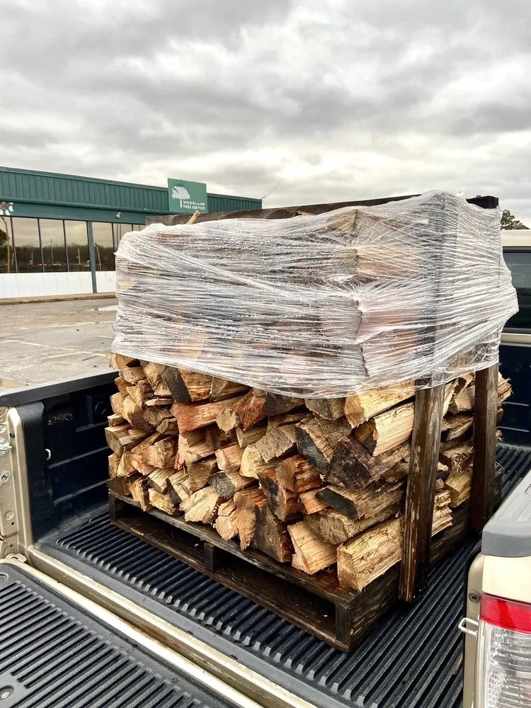 Top-rated lawn mowing service in Memphis, TN by Woodland Tree Service