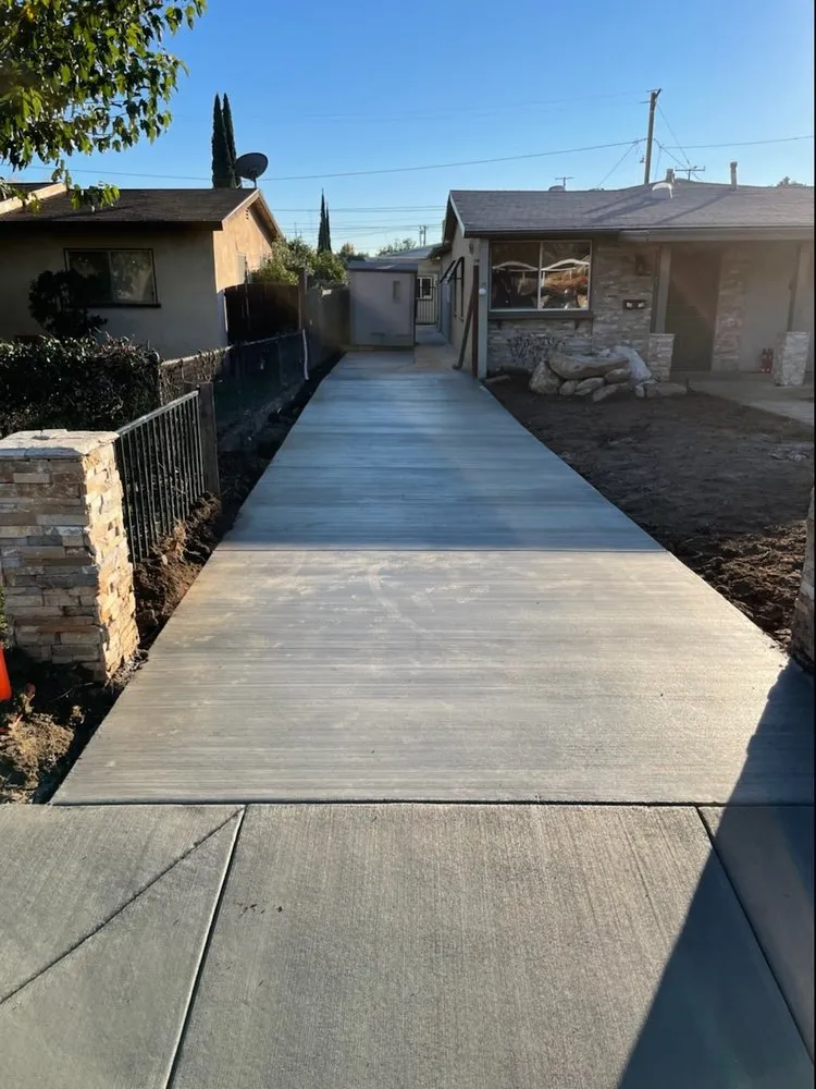 Expert yard cleanup service experts serving Covina, CA - Woodlands General Contracting