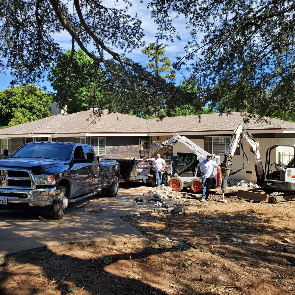 Reliable yard cleanup service experts serving Covina, CA - Woodlands General Contracting