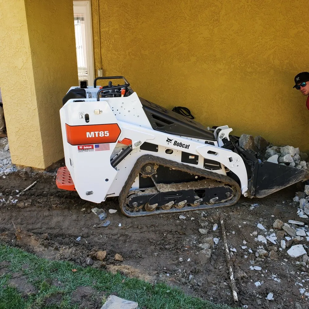 Reliable lawn mowing service in Covina, CA by Woodlands General Contracting