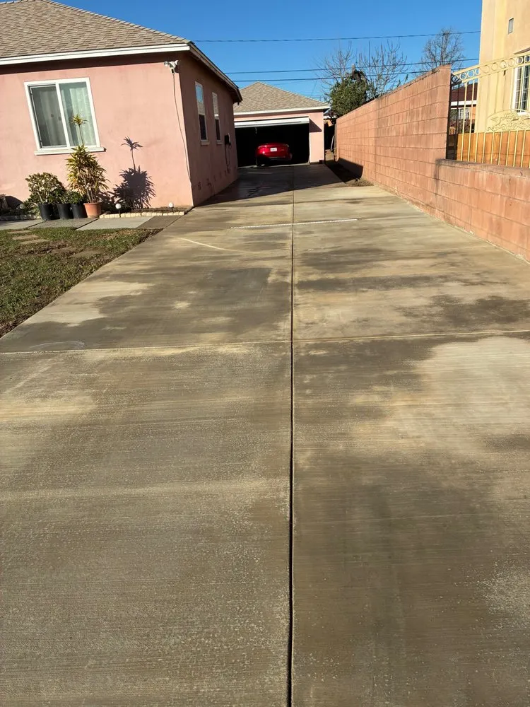 Reliable yard maintenance in Covina, CA by Woodlands General Contracting