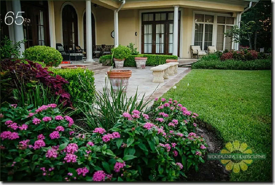 Top-rated yard maintenance for residential properties in Montgomery, TX by Woodlands Landscaping