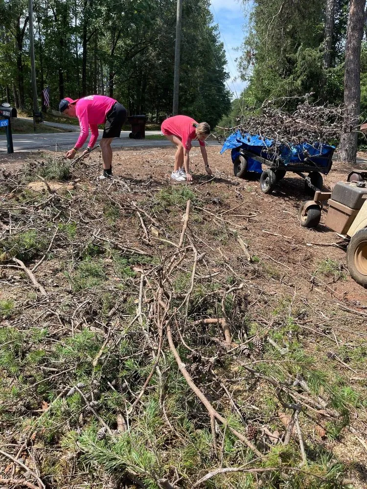 Top-rated lawn care service for homes in Bowman, GA by Woodlands Lawn and Garden Services
