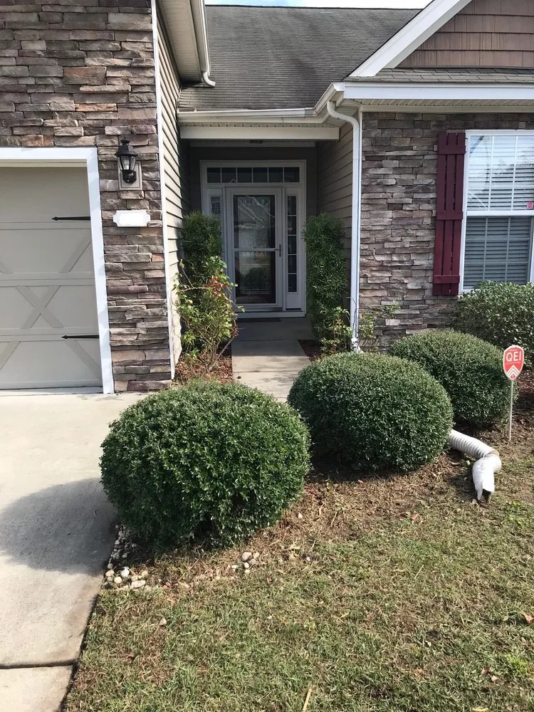 Trusted yard maintenance experts serving Myrtle Beach, SC - Woodlark Lawn & Maintenance