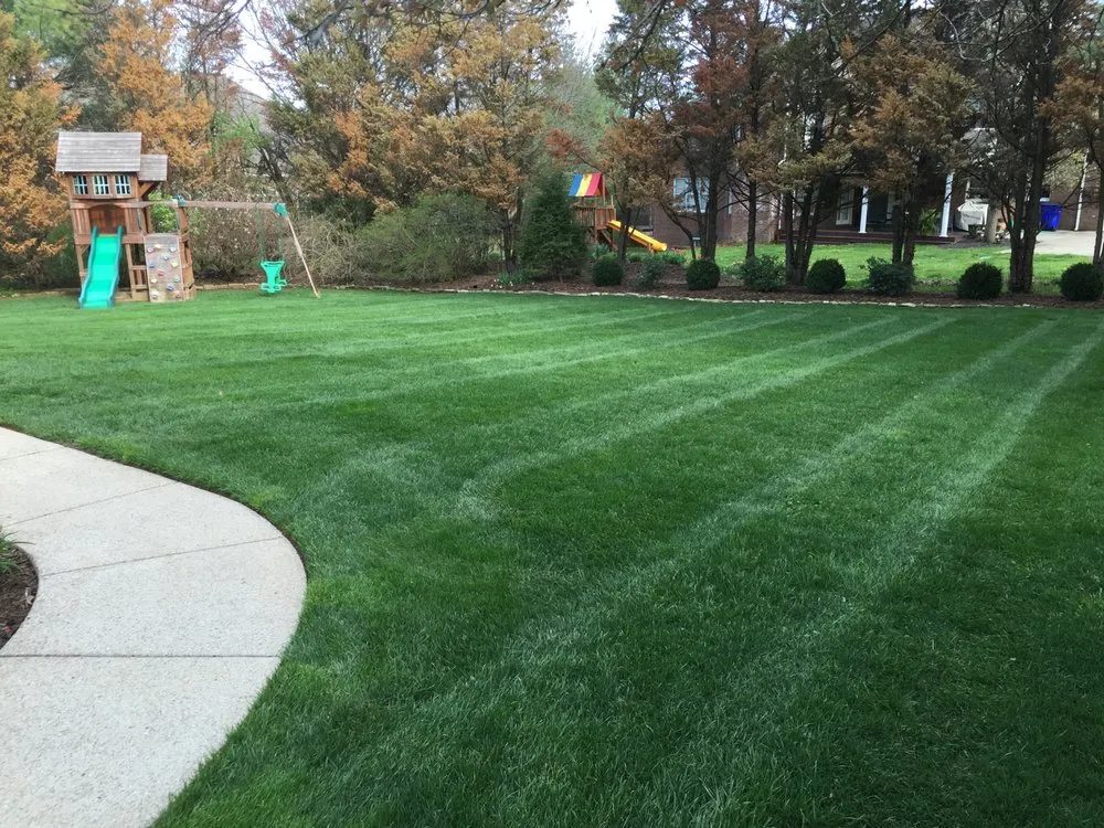 Trusted landscape installation experts serving Lexington-Fayette, KY - Woodlawn Landscape & Design