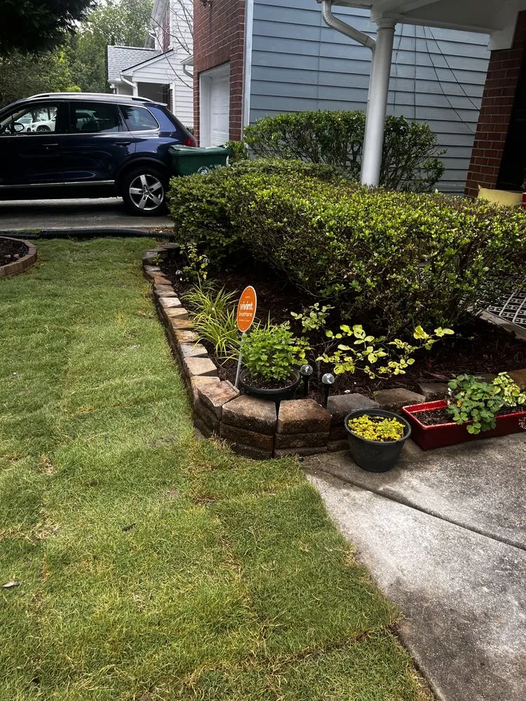 Local landscaping services in Lawerenceville, GA by WoodRaven Landscape