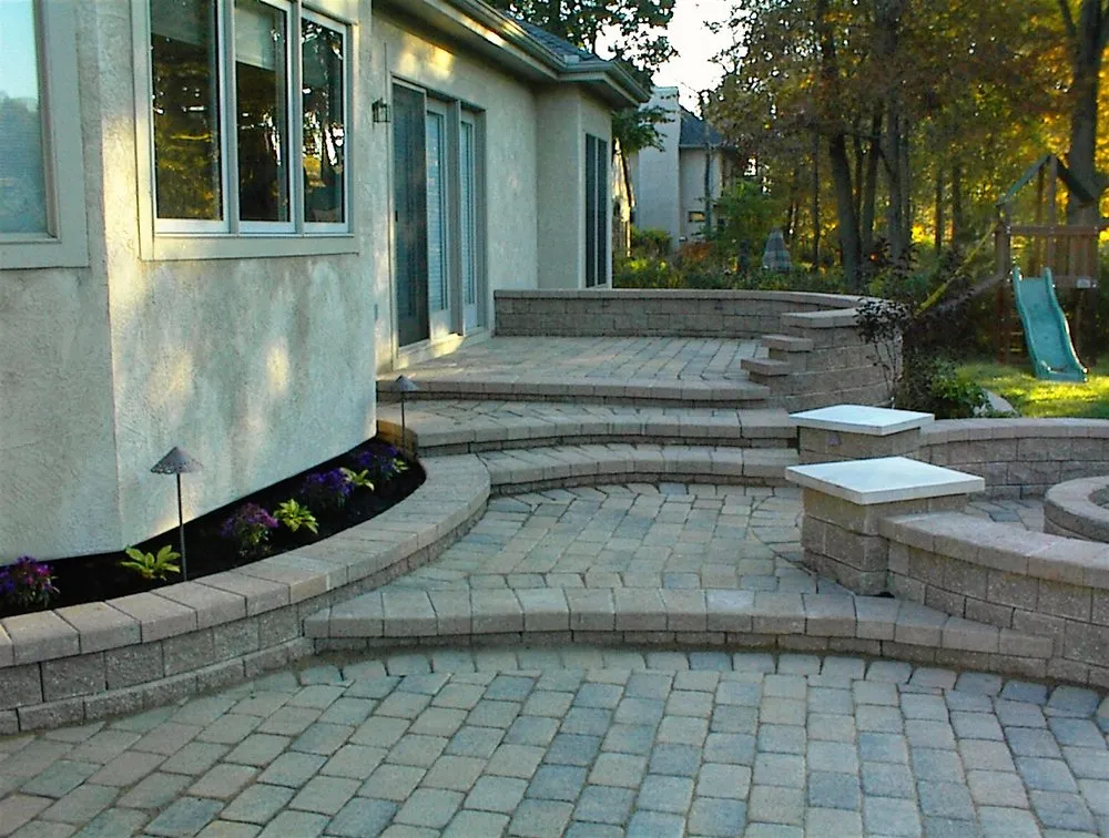 Local yard maintenance for homes in Grosse Pointe Woods, MI by Woods Home Services