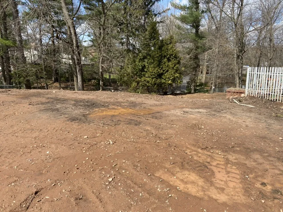 Professional residential landscaping in Newark, NJ by Woods landscaping