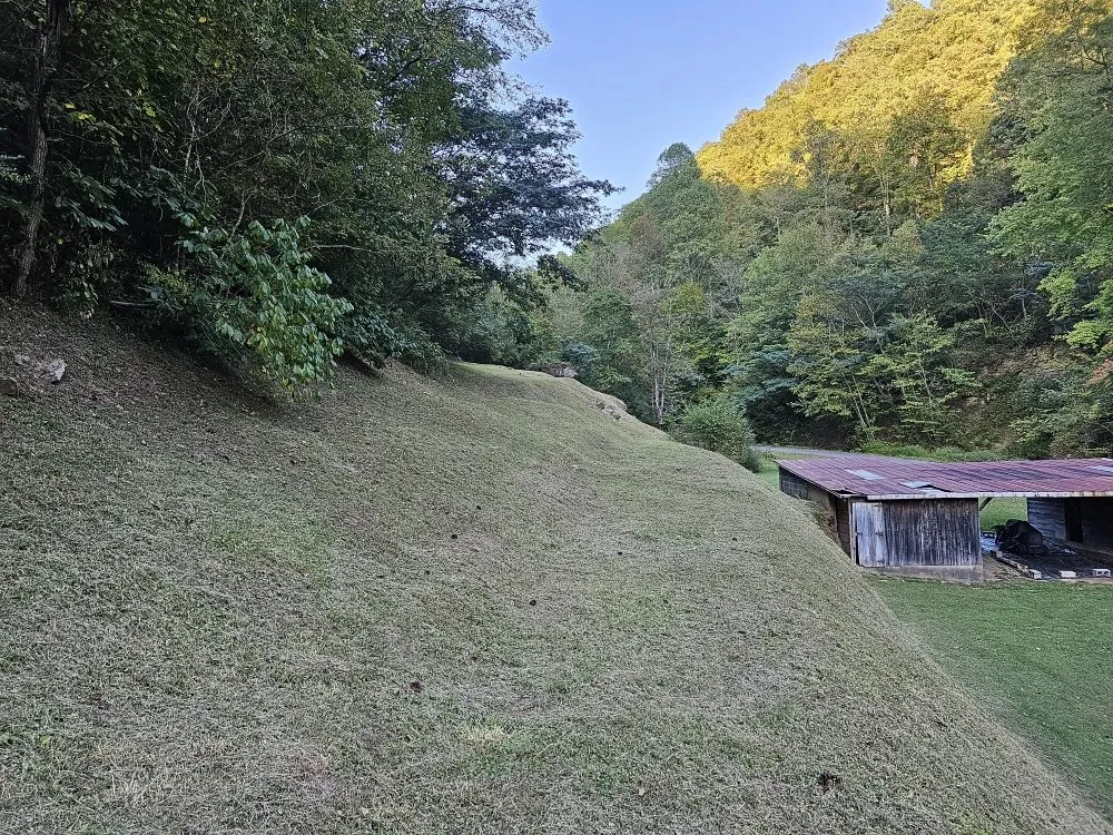 Custom outdoor landscaping in Vansant, VA - Woods Lawn Services