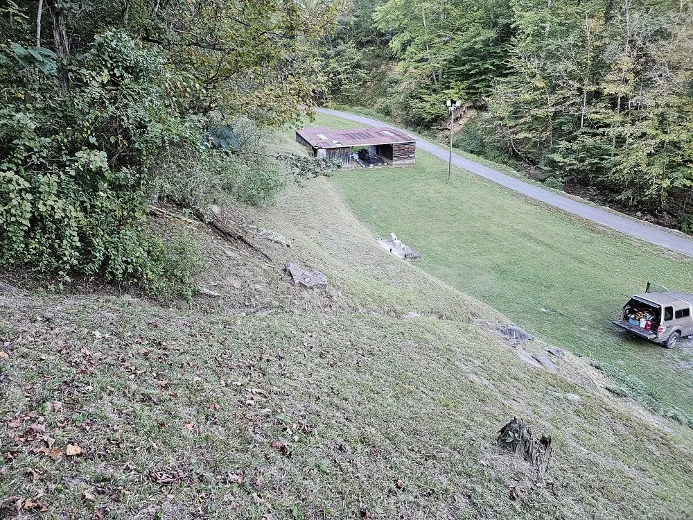 Reliable garden landscaping experts serving Vansant, VA - Woods Lawn Services