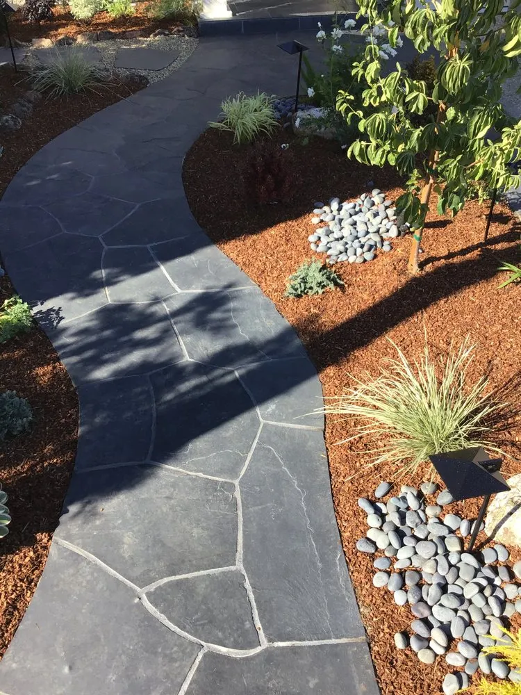 Top-rated lawn mowing service for homes across Redwood City, CA - Woodside Landscaping