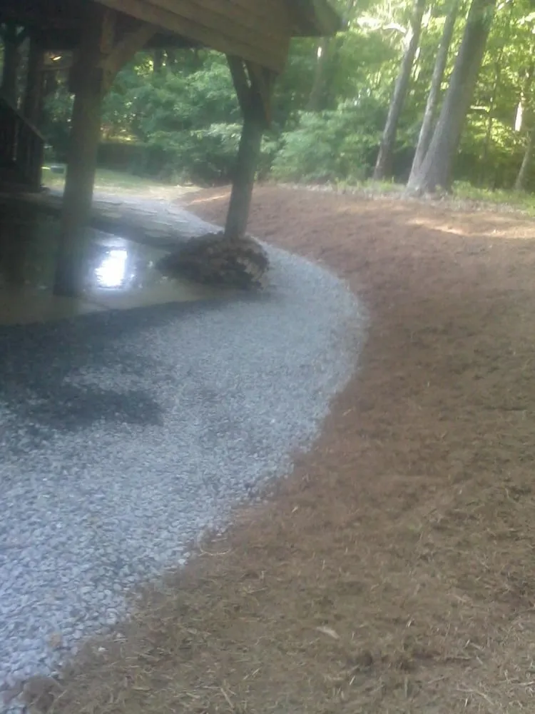 Top-rated garden landscaping with custom design in Spotsylvania, VA by Woodson Landscaping