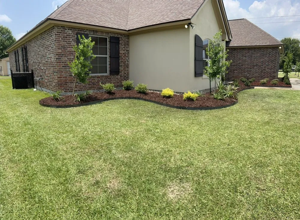 Affordable lawn care service for outdoor upgrades across Opelousas, LA - Woodson’s Landscape