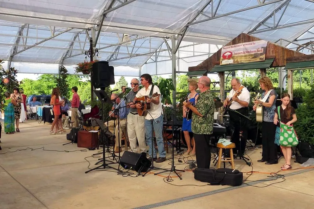 Expert landscape installation in Woodstock, VA by Woodstock Gardens