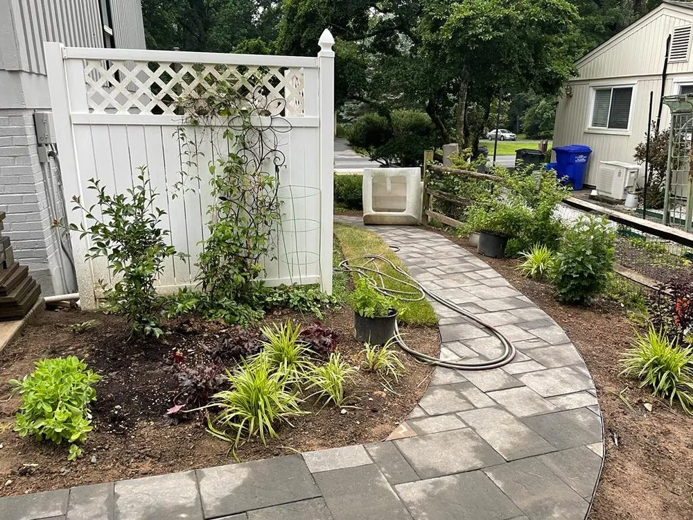 Expert lawn care service experts serving Mount Airy, MD - Woodstone Landscaping