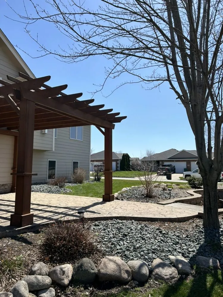 Trusted yard cleanup service near you in Altoona, IA by Woodward Lawn Care