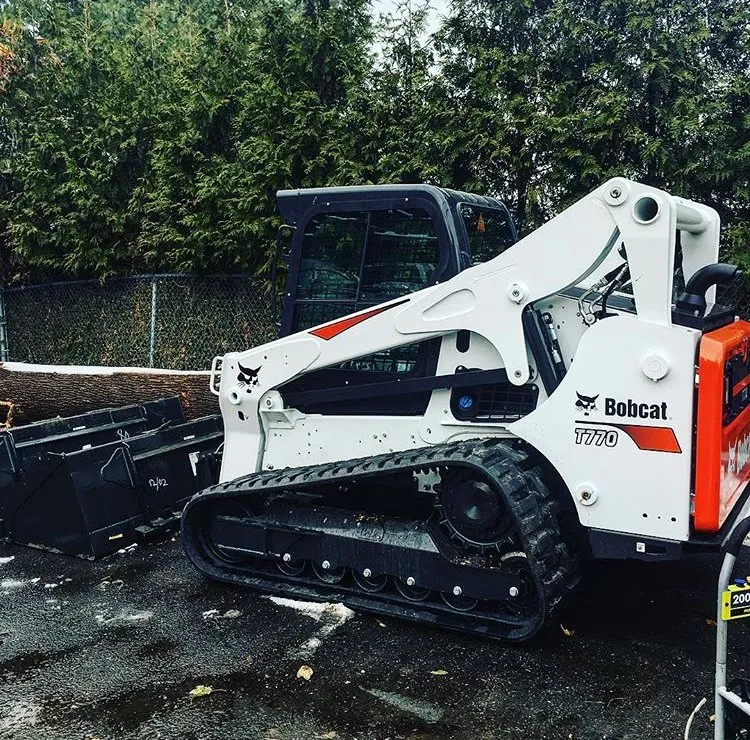 Professional lawn mowing service near you across Glen Cove, NY - Woody Tree Service