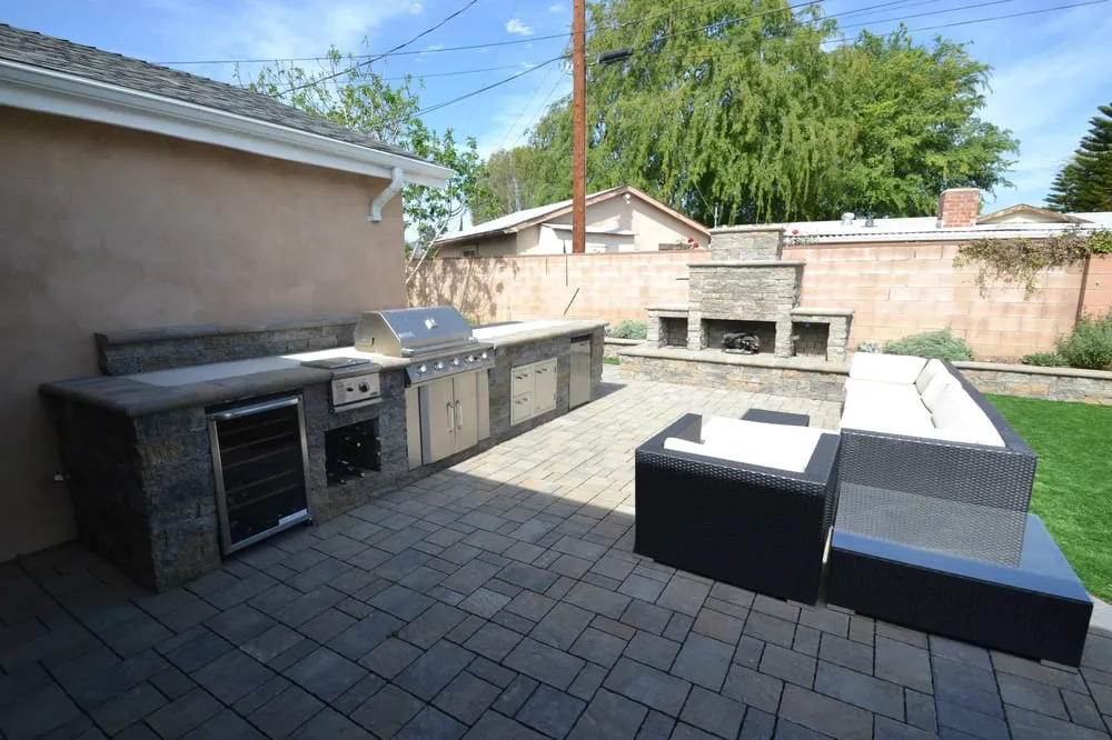 Trusted garden landscaping for year-round maintenance in Canoga Park, CA by Woody's Landscape & Masonry