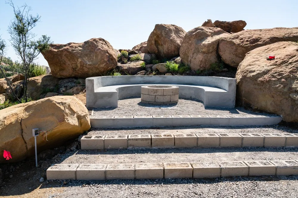 Reliable lawn mowing service in Canoga Park, CA - Woody's Landscape & Masonry