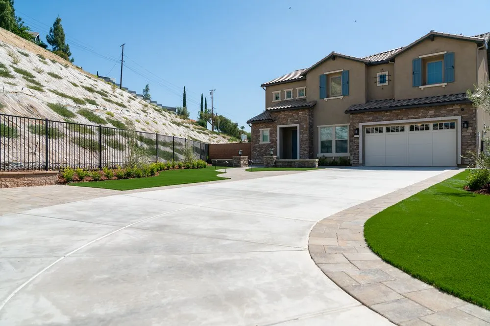 Custom yard cleanup service in Canoga Park, CA by Woody's Landscape & Masonry