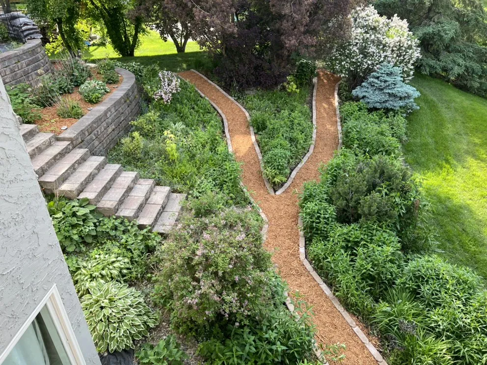 Top-rated outdoor landscaping in Lakeville, MN by Woody's Landscaping & Handyman Services