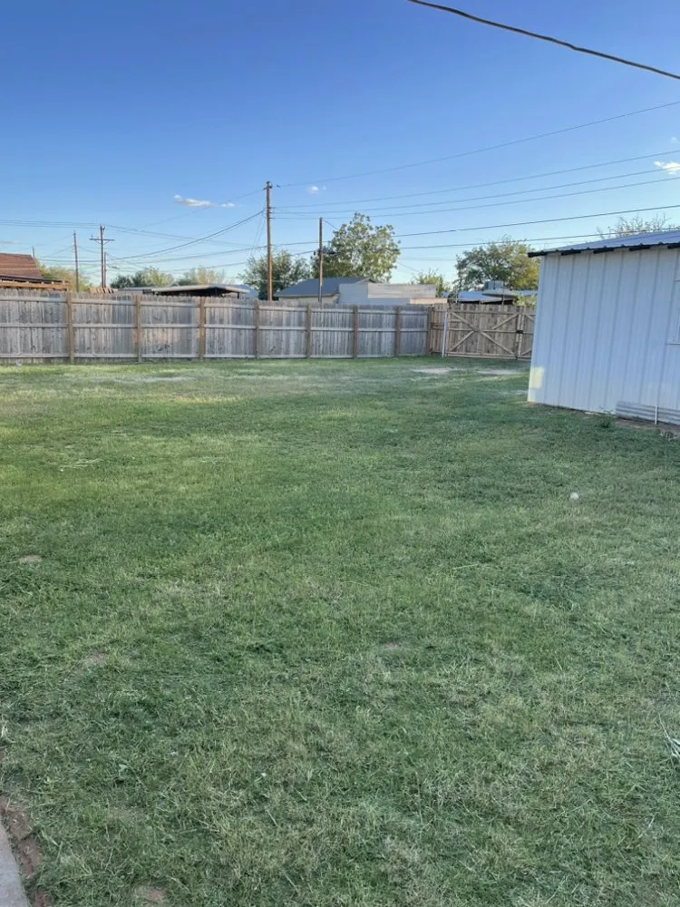 Expert lawn mowing service with custom design across Andrews, TX - Woodys Lawn Care