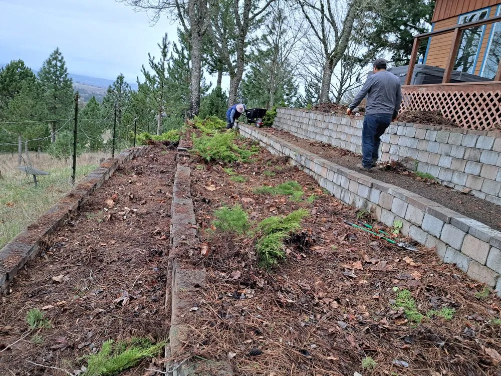 Affordable landscape installation experts serving Oregon City, OR - Woody's Lawn Care