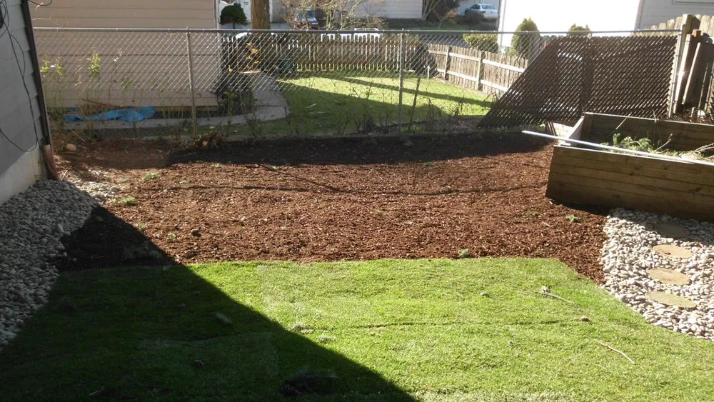 Custom garden landscaping in Oregon City, OR by Woody's Lawn Care