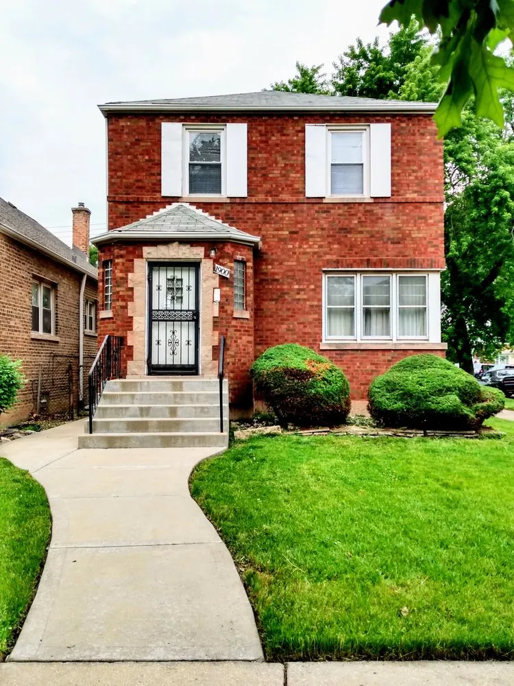 Affordable garden landscaping in Oak Park, IL by Work My Property