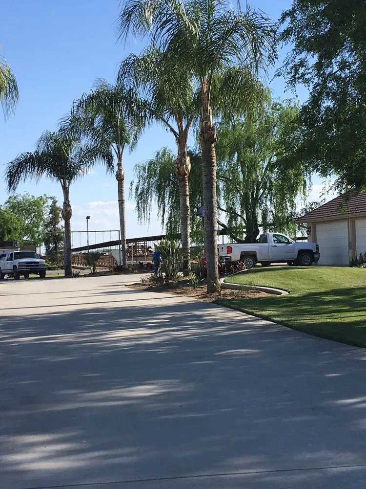 Custom lawn care service experts serving Visalia, CA - Work of Art Landscape