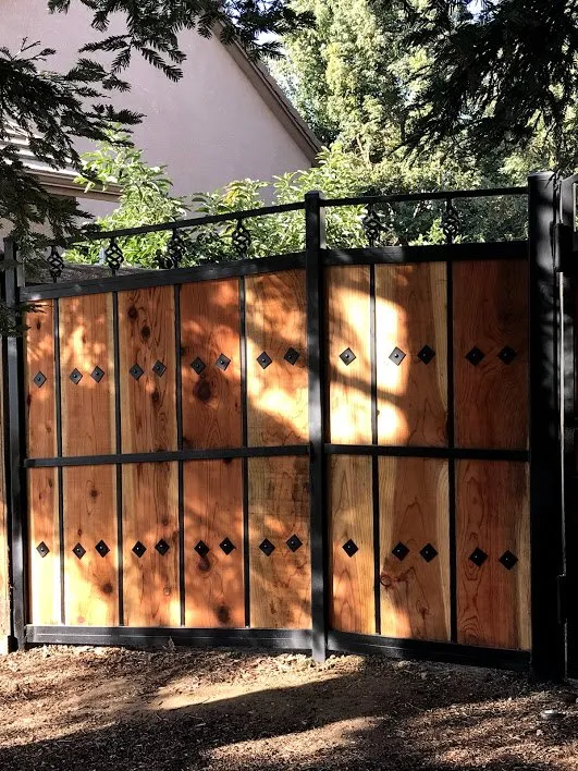 Expert lawn mowing service experts serving Visalia, CA - Work of Art Landscape