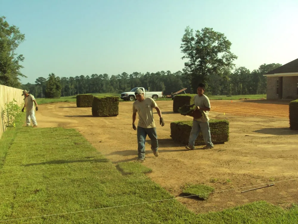 Custom outdoor landscaping in Dothan, AL - World of Service