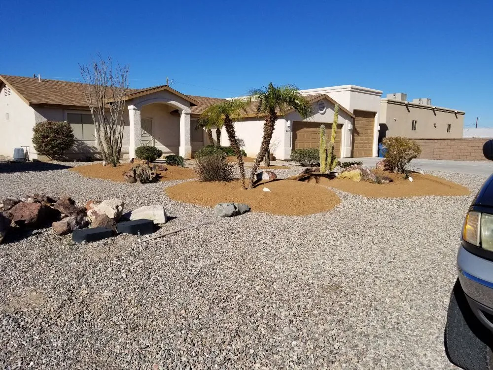 Affordable lawn care service experts serving Lake Havasu City, AZ - Worry Free Landscaping