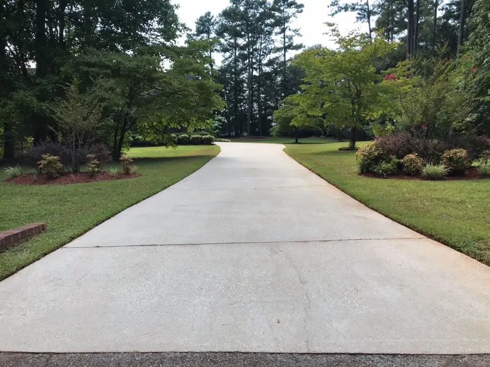 Affordable garden landscaping with custom design in Social Circle, GA by Worsham Landscaping and Pressure Washing