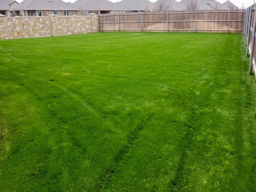 Reliable garden landscaping in Burleson, TX by Worsham's Lawn Service