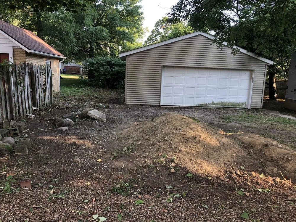 Professional lawn mowing service experts serving Akron, OH - Worthy One Services