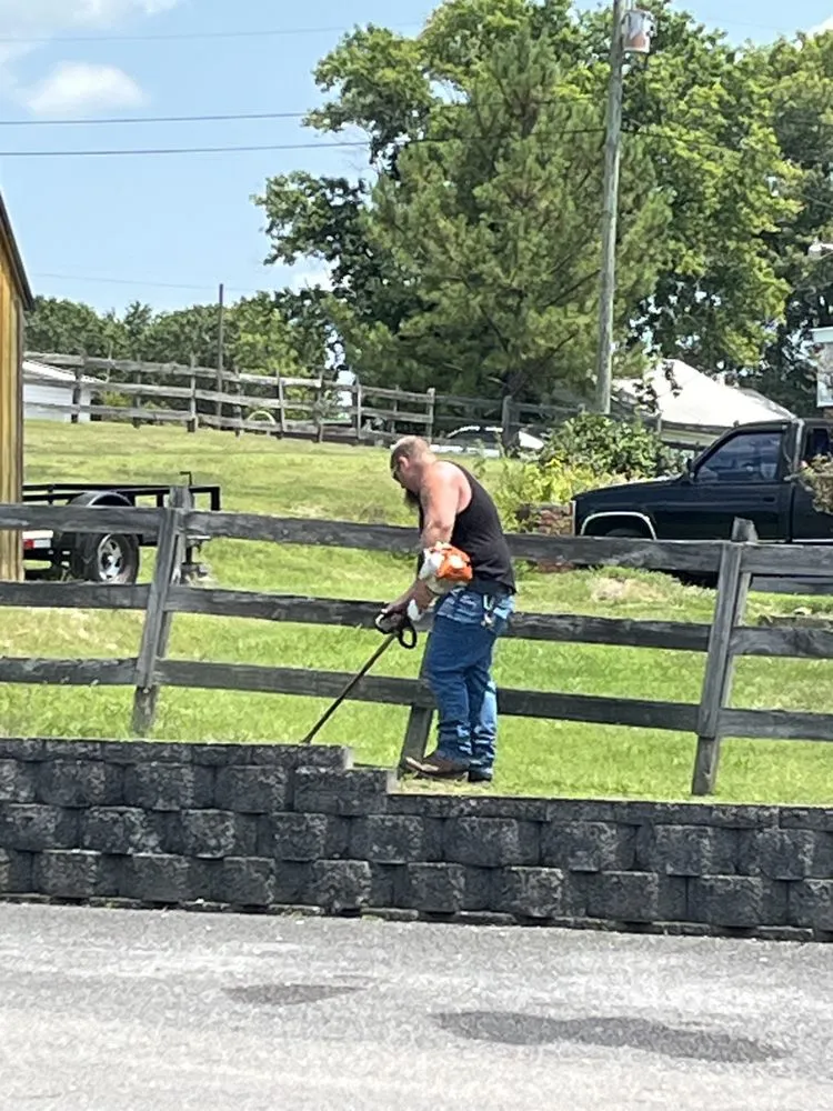 Custom garden landscaping experts serving Newport, TN - Woudstra & Sons